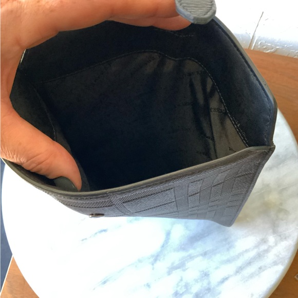 BURBERRY tablet case - Picture 9 of 11